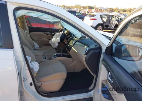 2016 Nissan Rogue S z USA, uszkodzony, nr VIN KNMAT2MT7GP602861